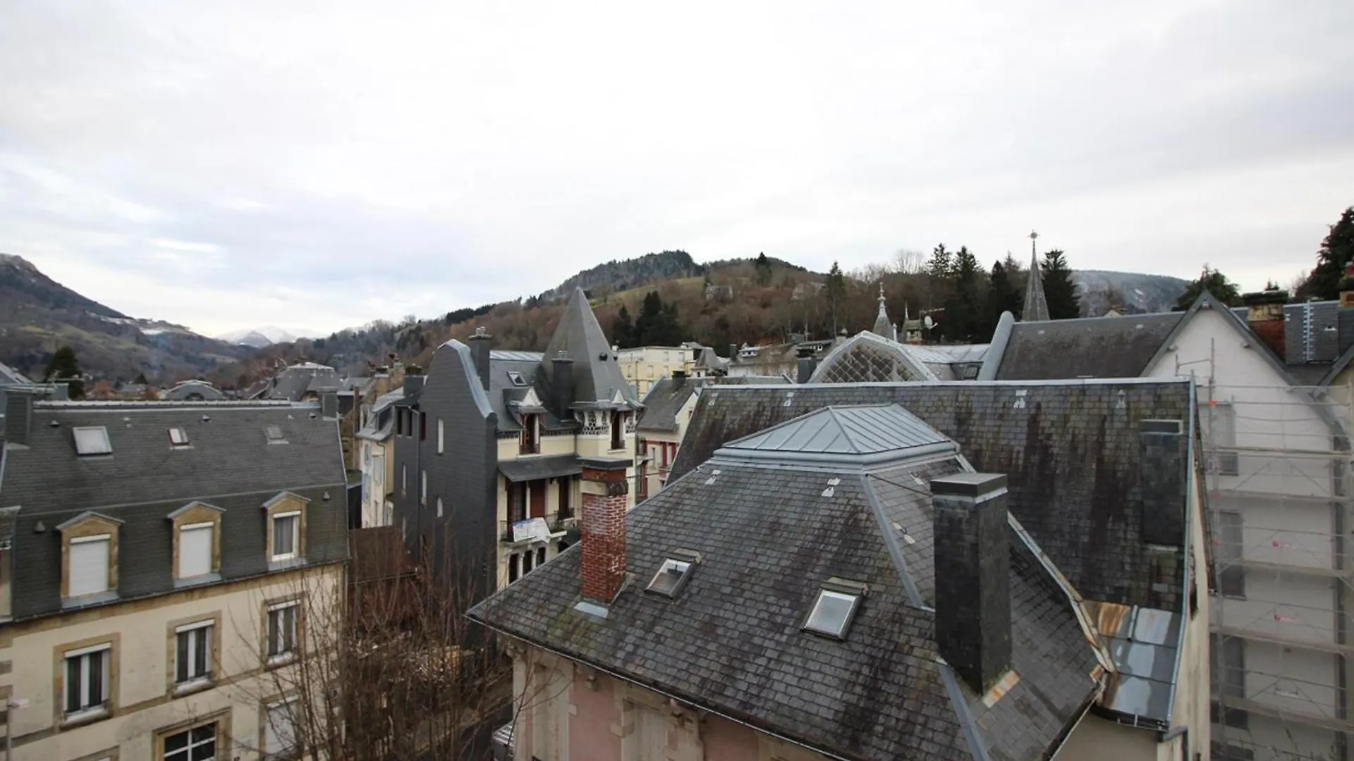 Confortable T3 Avec Wi-Fi A 200M Des Thermes - 5 Couchages Max - Fr-1-608-260 La Bourboule Apartman